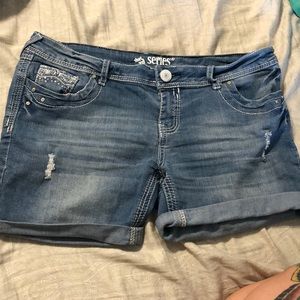 Women’s shorts